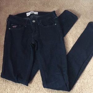 Like new dark blue Hollister jeans